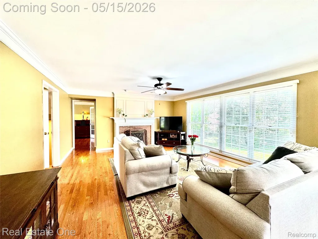 1725 Hillcrest Drive Rochester Hills City MI 48306