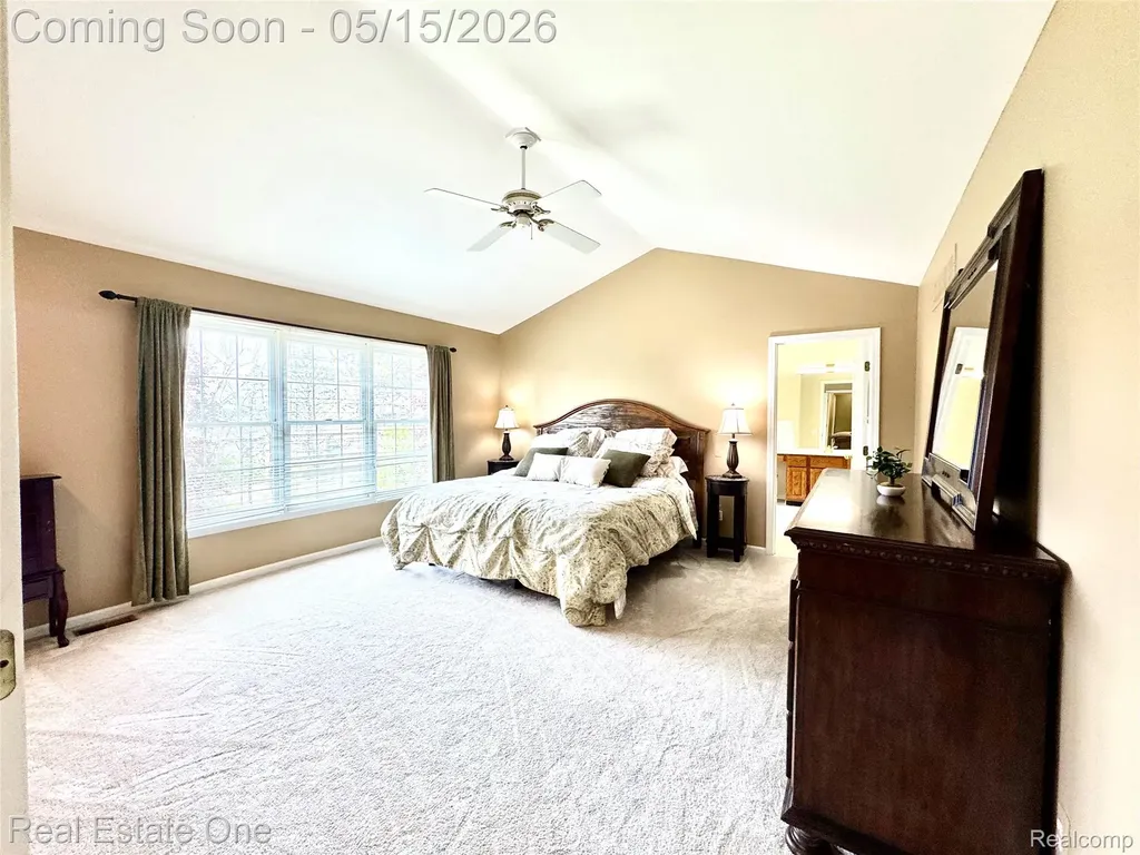 1725 Hillcrest Drive Rochester Hills City MI 48306