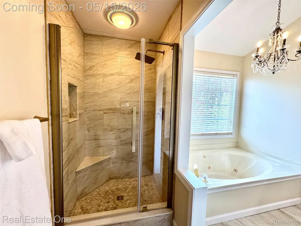 1725 Hillcrest Drive Rochester Hills City MI 48306