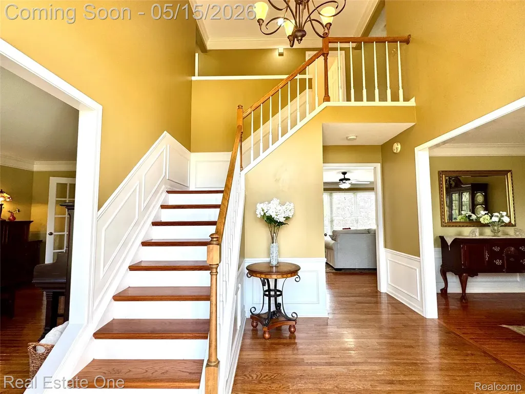 1725 Hillcrest Drive Rochester Hills City MI 48306