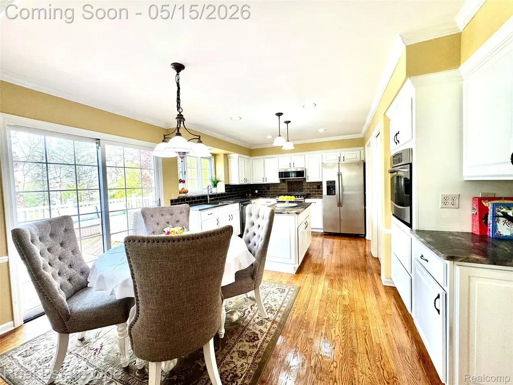 1725 Hillcrest Drive Rochester Hills City MI 48306