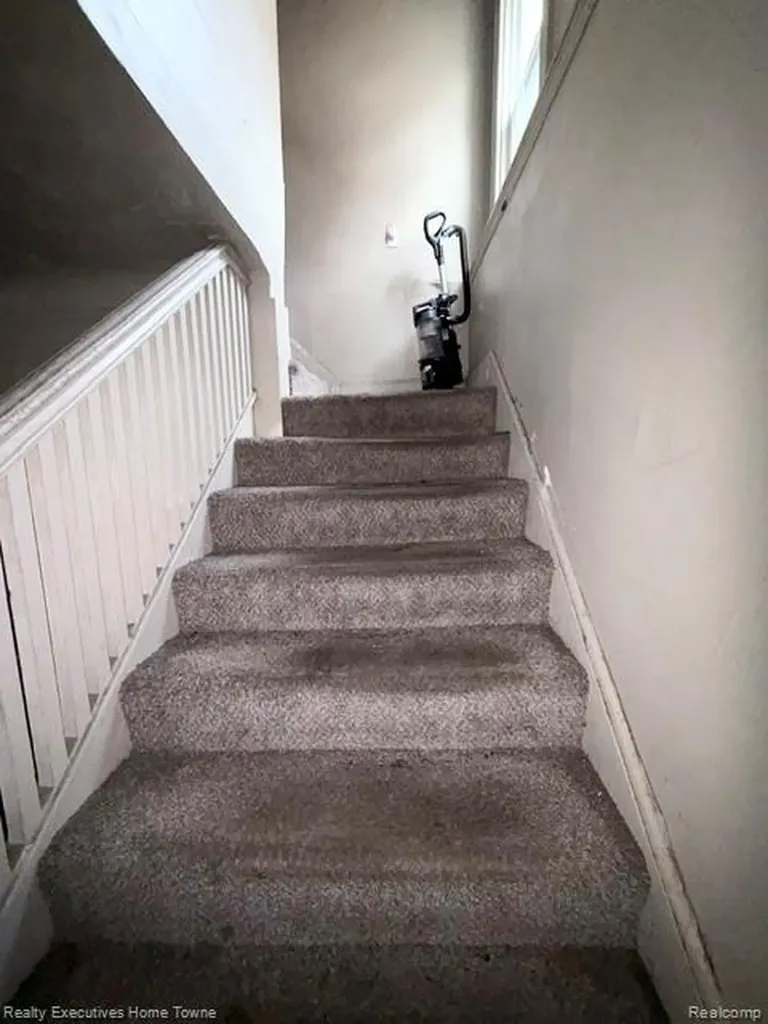 12081 Santa Rosa Drive Detroit City MI 48204