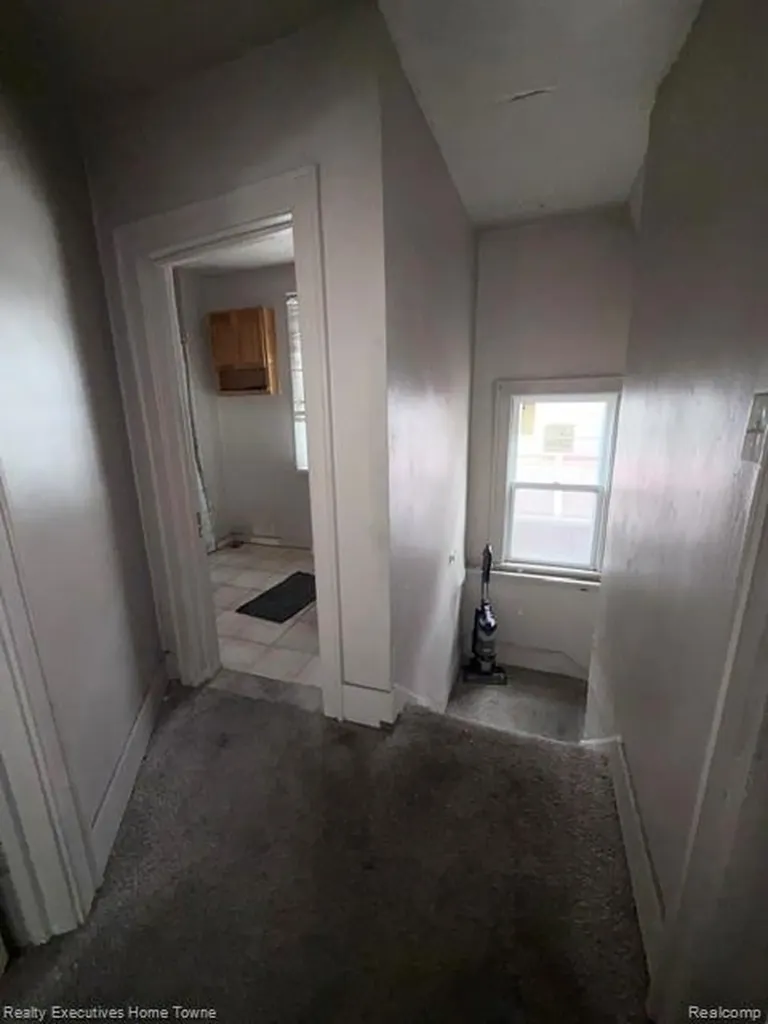 12081 Santa Rosa Drive Detroit City MI 48204