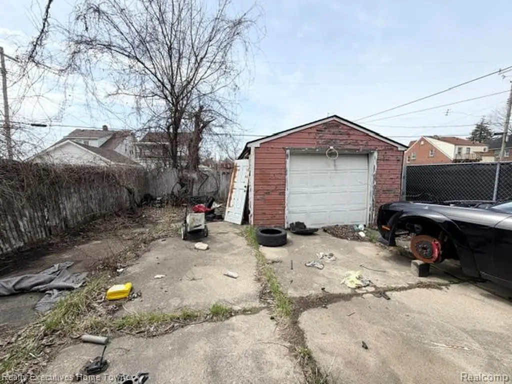 12081 Santa Rosa Drive Detroit City MI 48204