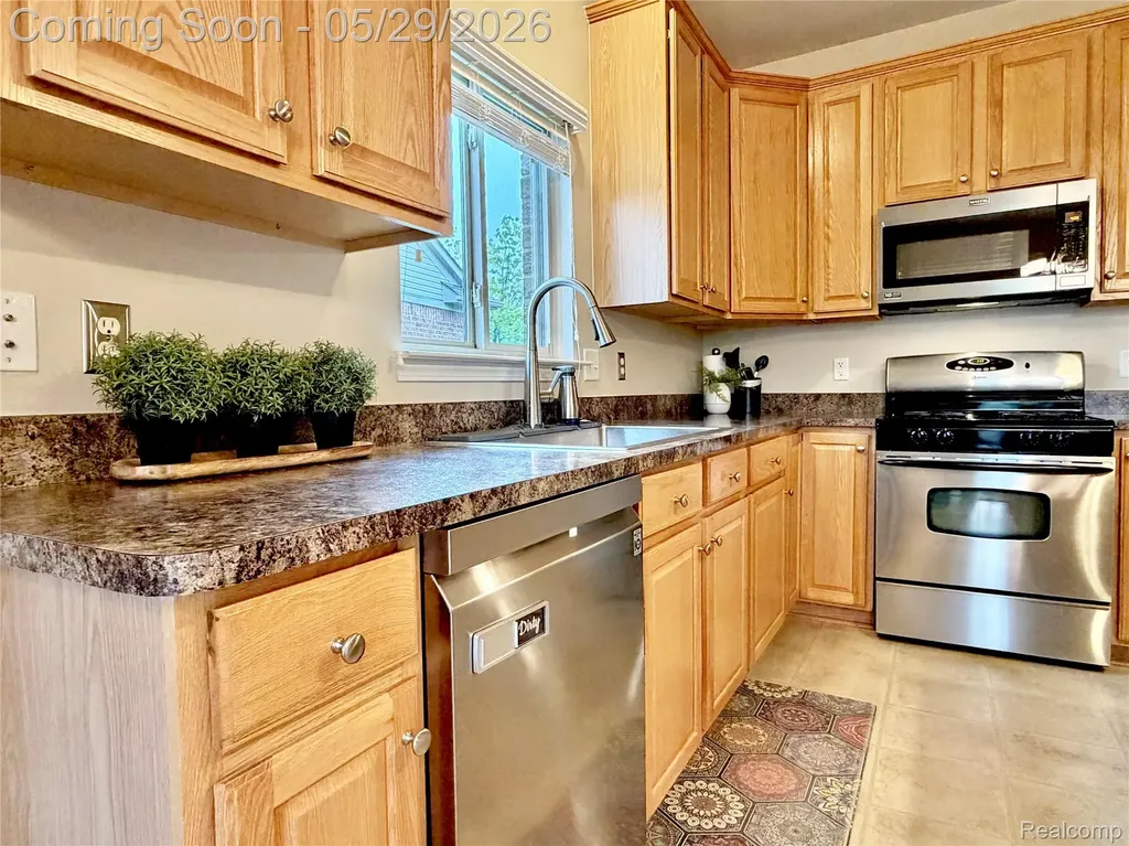 4438 Thornhill Drive Auburn Hills City MI 48326
