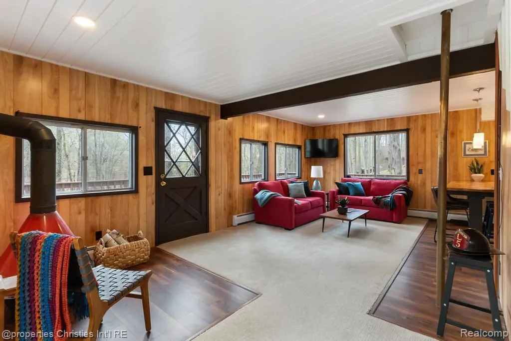 4001 Deskin Drive Custer Township MI 49615