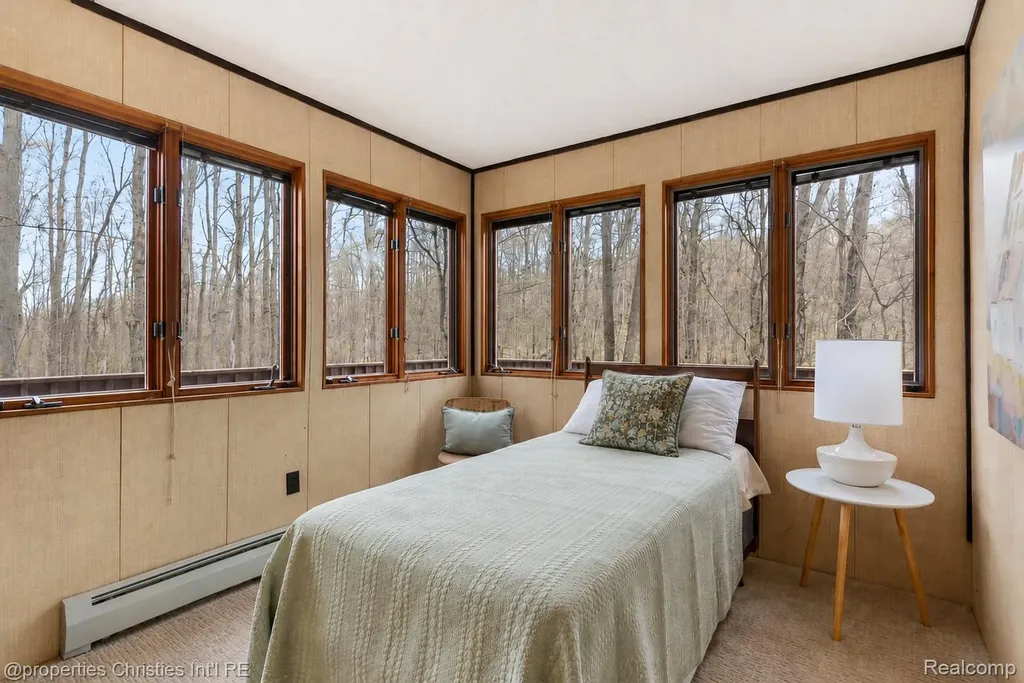 4001 Deskin Drive Custer Township MI 49615