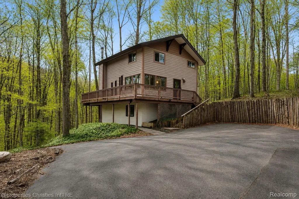 4001 Deskin Drive Custer Township MI 49615