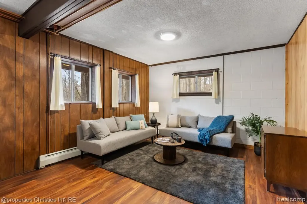 4001 Deskin Drive Custer Township MI 49615