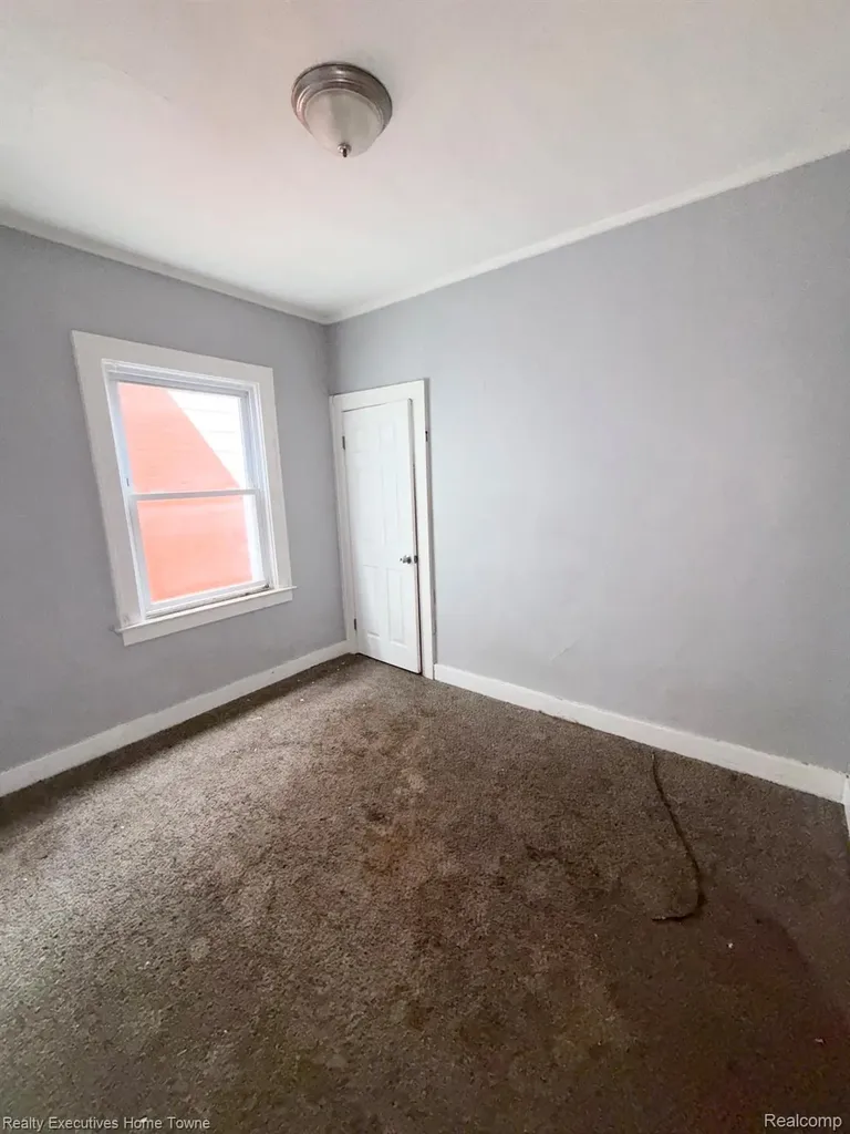 2569 Alter Road Detroit City MI 48215