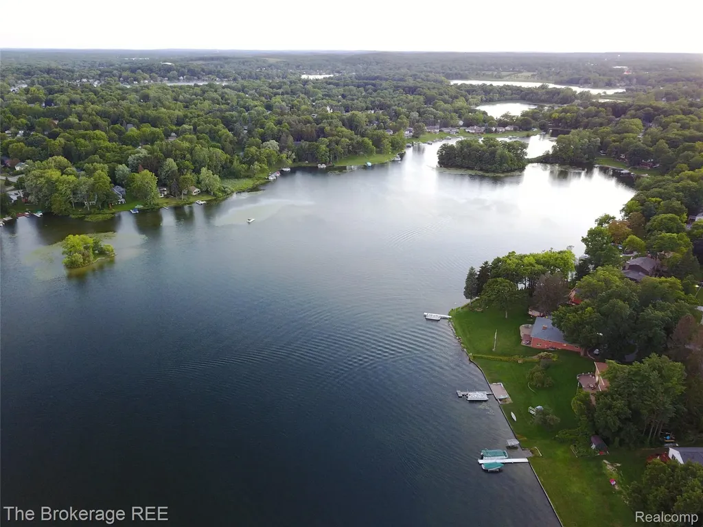 6311 Wellesley Terrace Independence Charter Township MI 48346