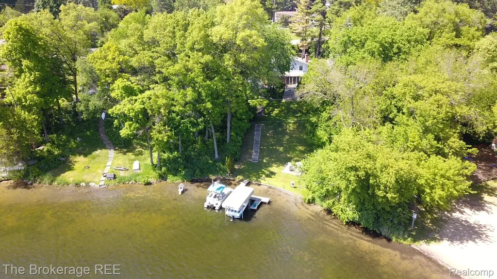 6311 Wellesley Terrace Independence Charter Township MI 48346