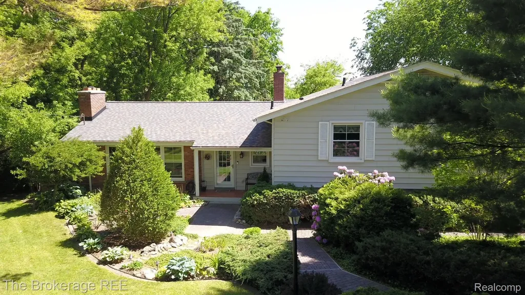 6311 Wellesley Terrace Independence Charter Township MI 48346