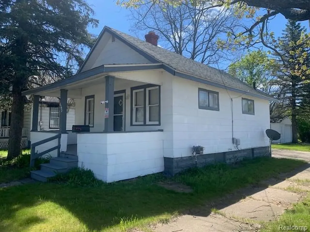 1702 Arizona Avenue Flint City MI 48506
