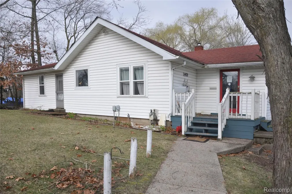 4670 E M 36 Hamburg Township MI 48169