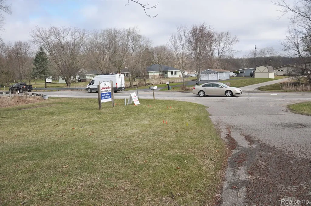 4670 E M 36 Hamburg Township MI 48169