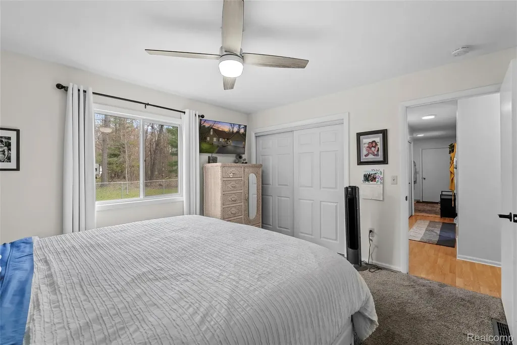 302 Robin Hood Street Markey Township MI 48653