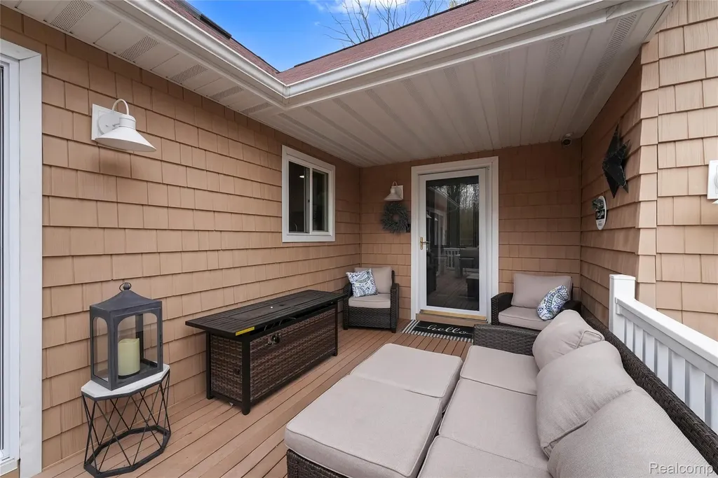 302 Robin Hood Street Markey Township MI 48653
