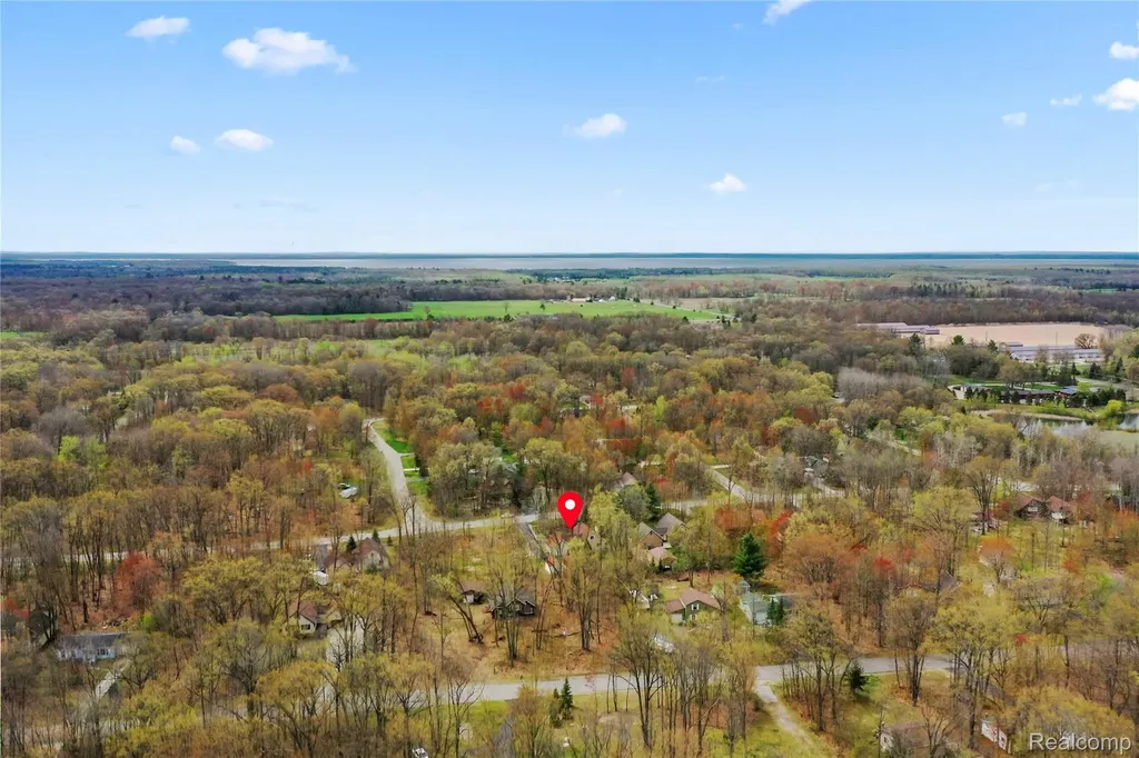 302 Robin Hood Street Markey Township MI 48653