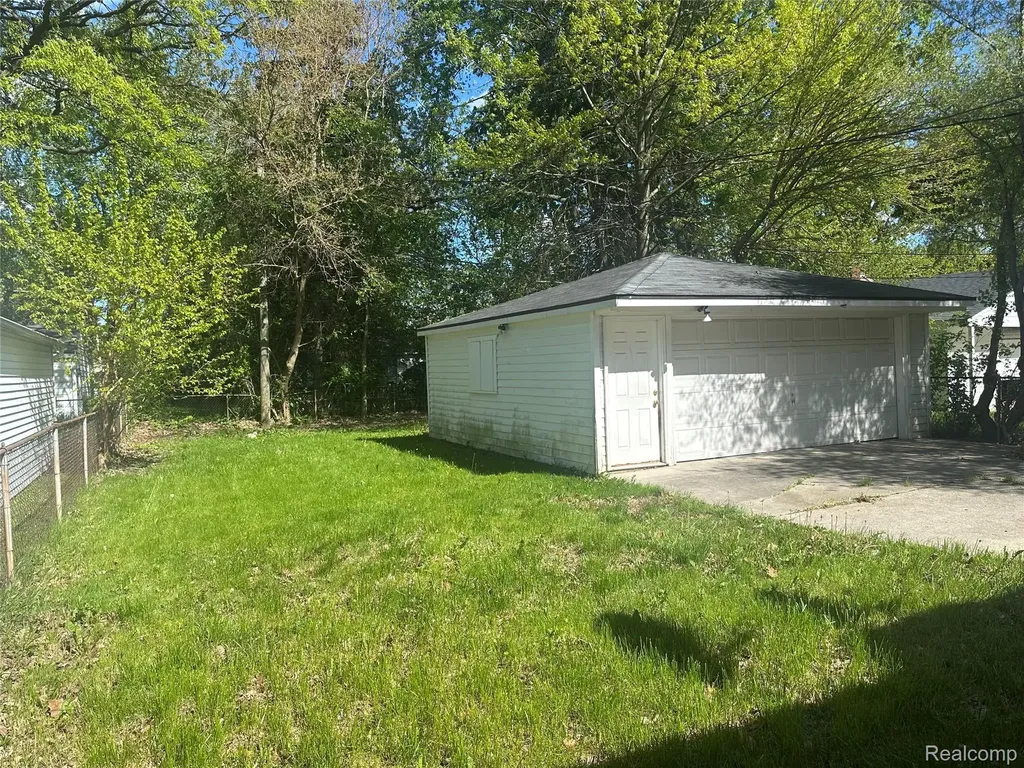 545 Shadowlawn Street Inkster City MI 48141