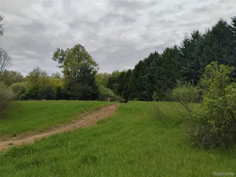 000 Middle V/L 18.12 ACES Middle Highland Charter Township MI 48357