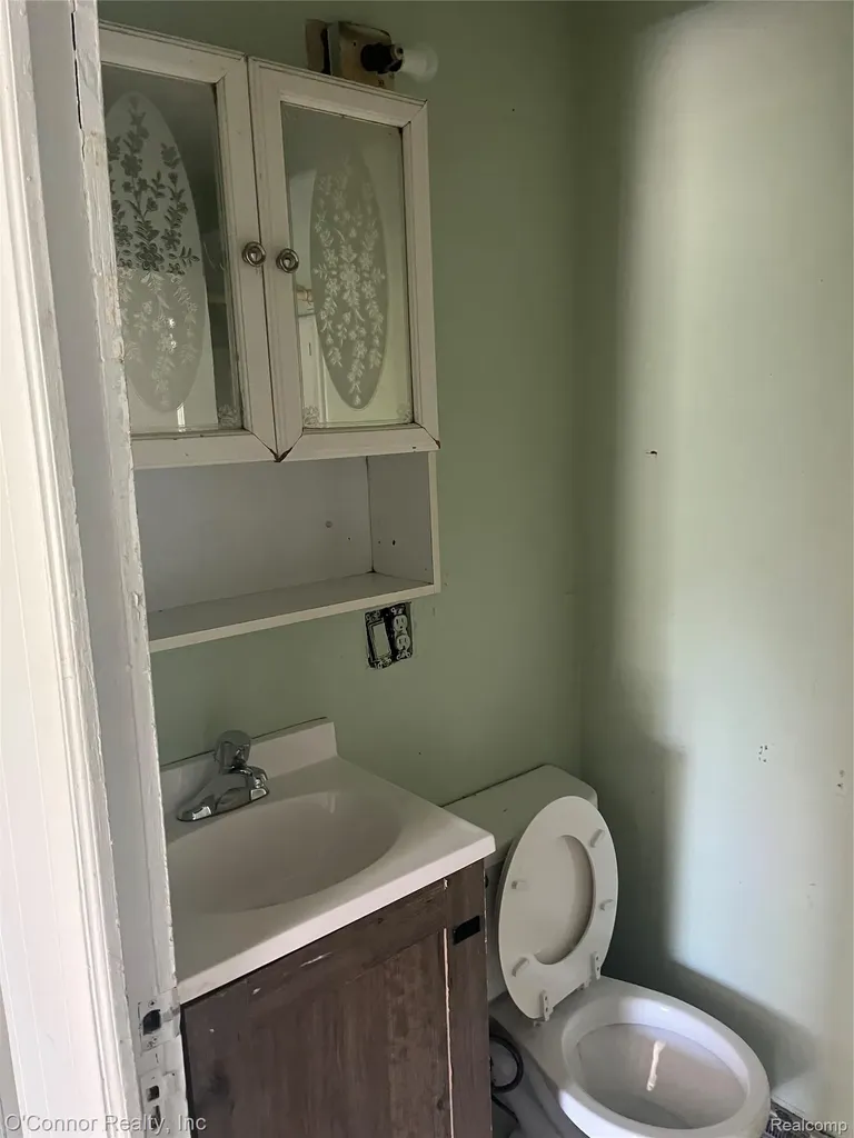 1908 Range Road Port Huron Charter Township MI 48060