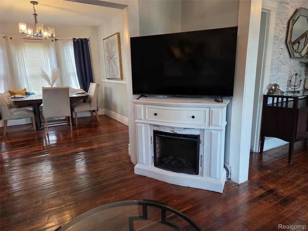 202 Connecticut Street Highland Park City MI 48203