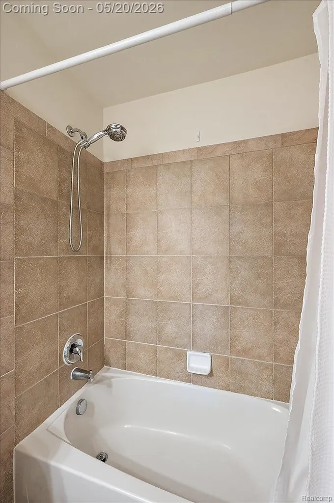 14257 Red Pine Drive Sterling Heights City MI 48313