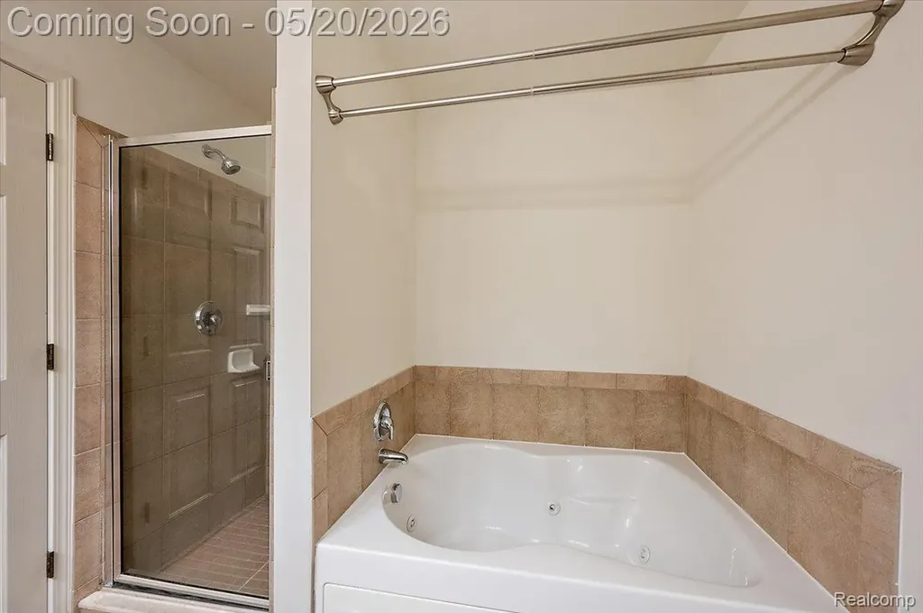 14257 Red Pine Drive Sterling Heights City MI 48313
