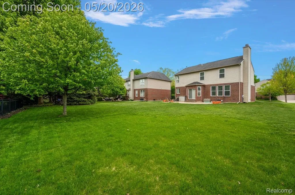 14257 Red Pine Drive Sterling Heights City MI 48313