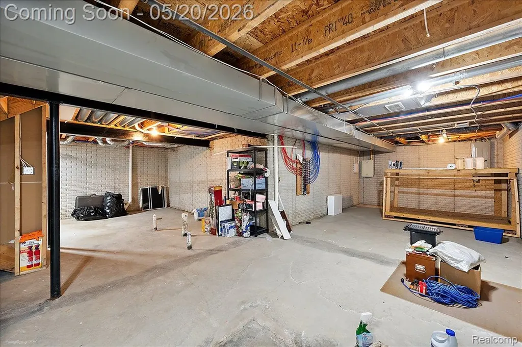 14257 Red Pine Drive Sterling Heights City MI 48313