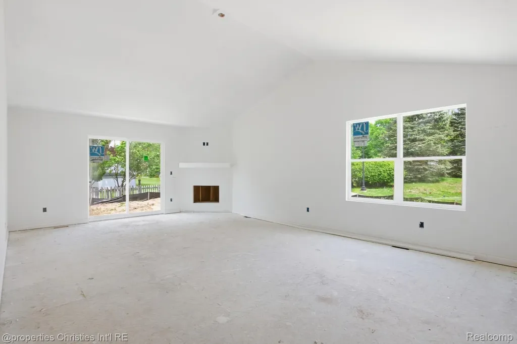 824 Nelsons Ridge Drive Howell City MI 48843