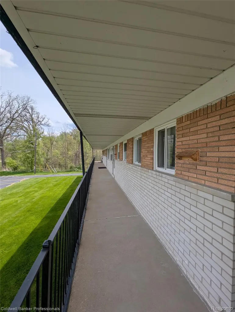 26945 Milford Lyon Charter Township MI 48178