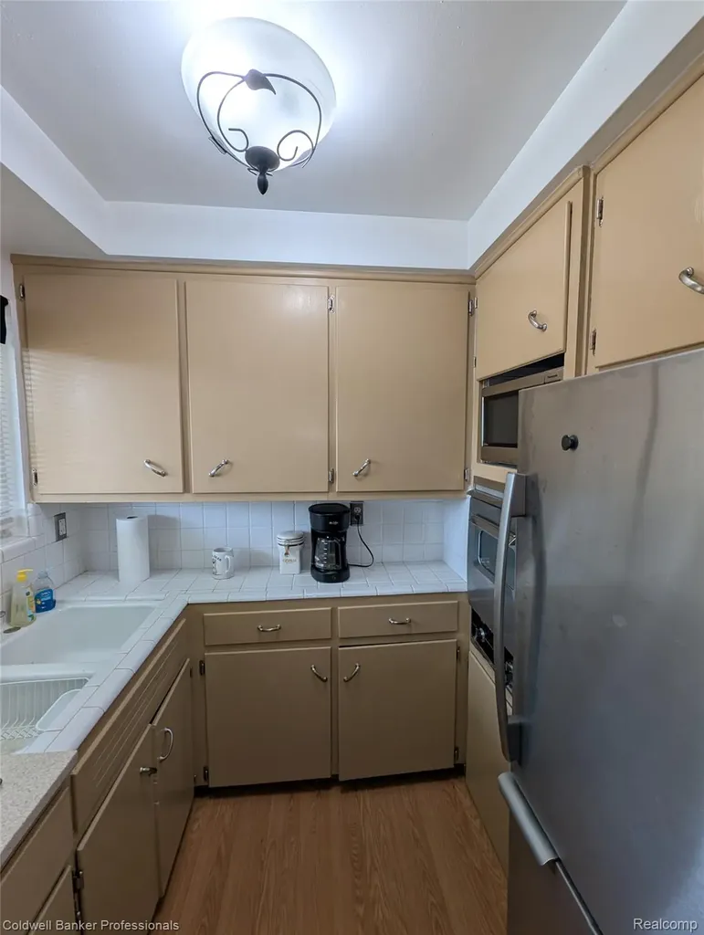26945 Milford Lyon Charter Township MI 48178