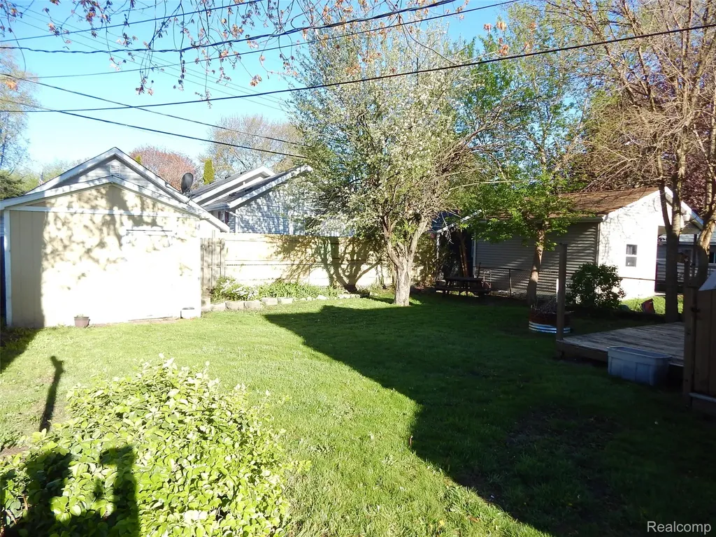 2711 Cherry Street Port Huron City MI 48060