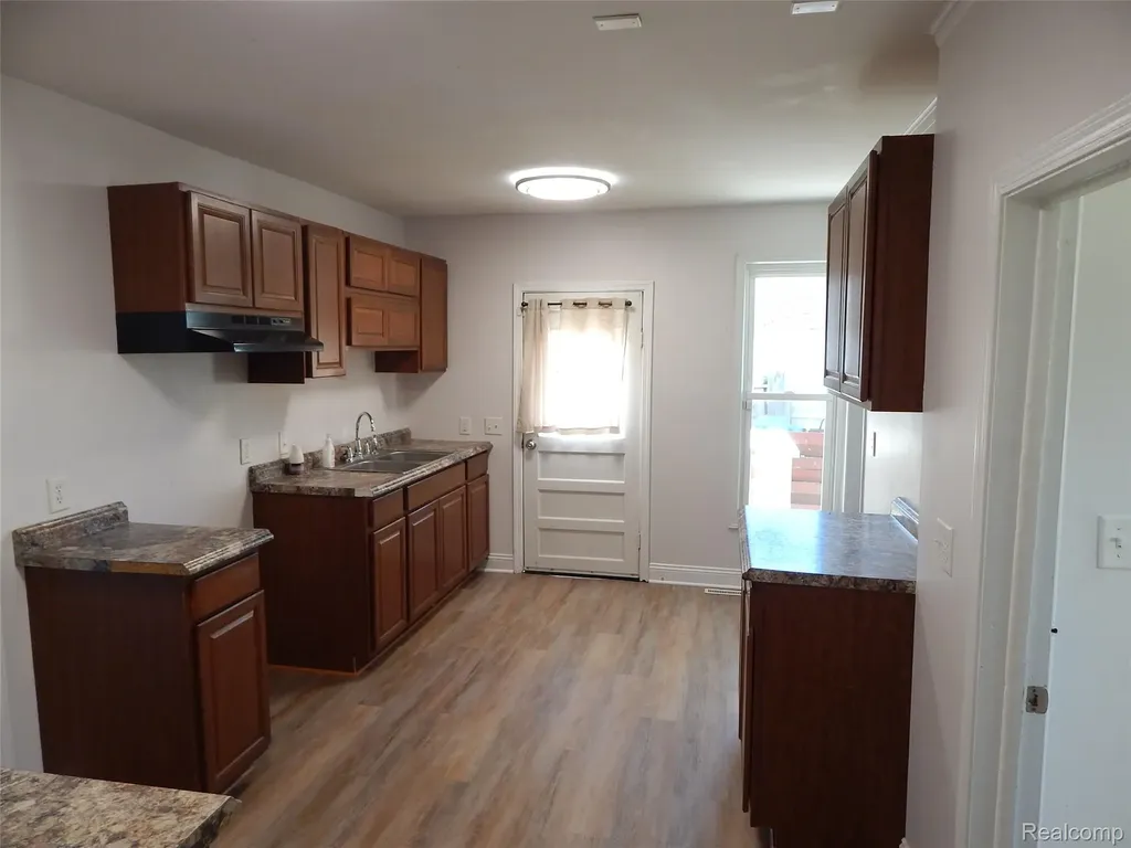 2711 Cherry Street Port Huron City MI 48060