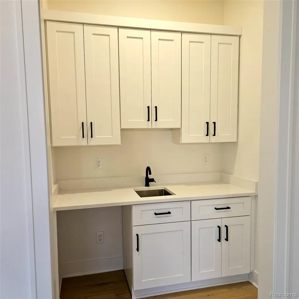 50147 Mustang Drive Macomb Township MI 48042