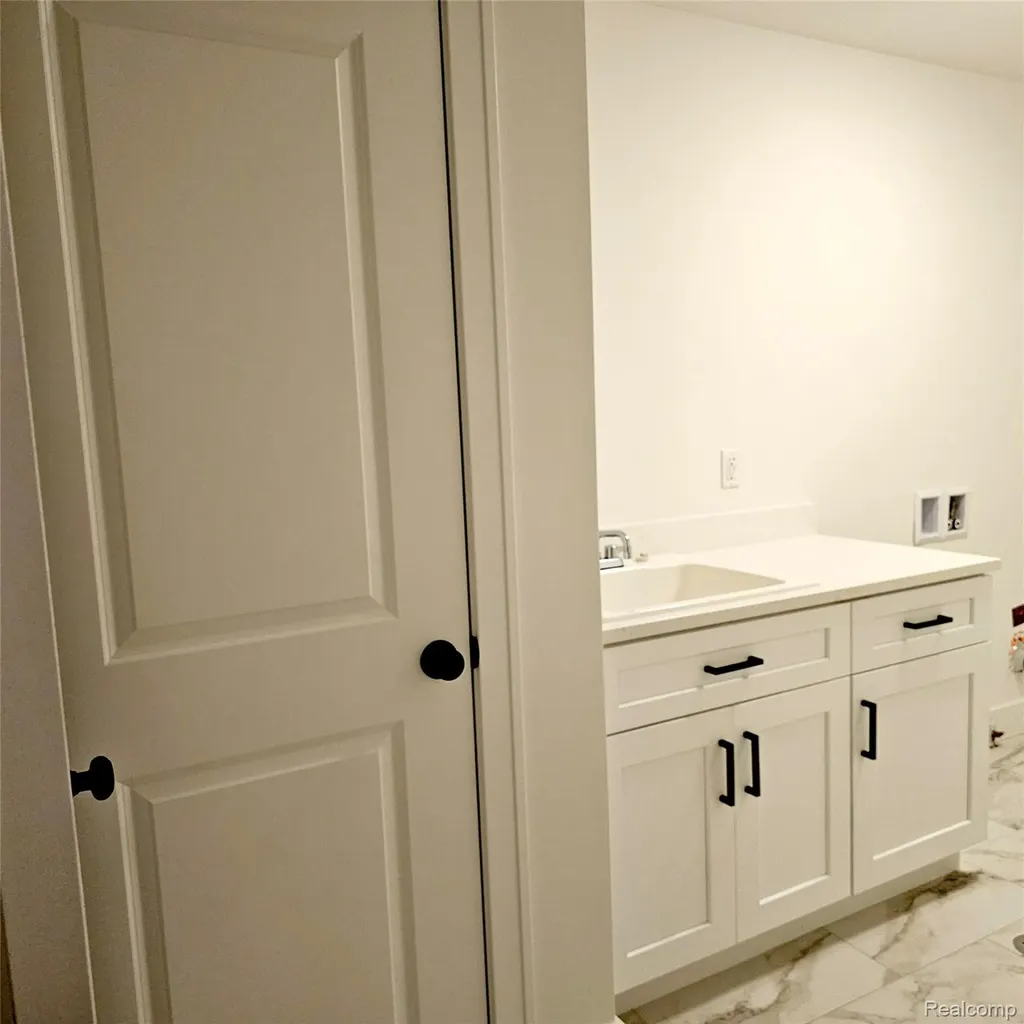 50147 Mustang Drive Macomb Township MI 48042