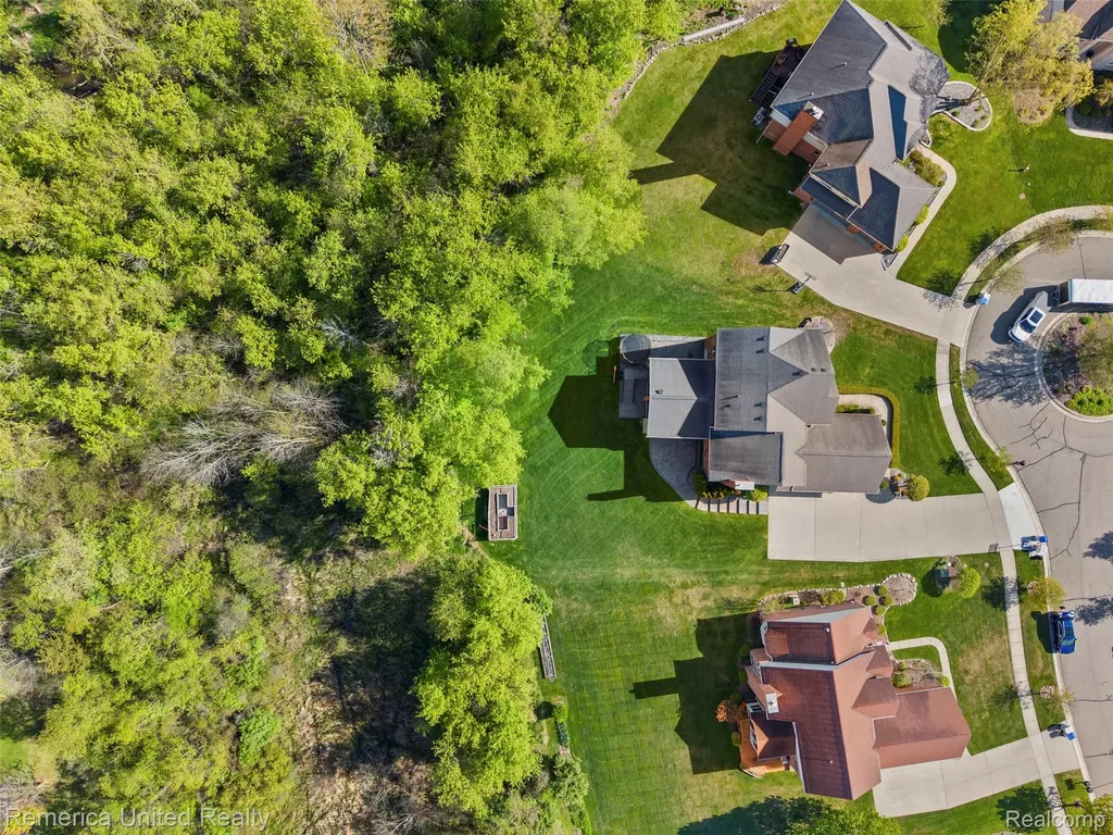 61151 Palomino Court Lyon Charter Township MI 48178