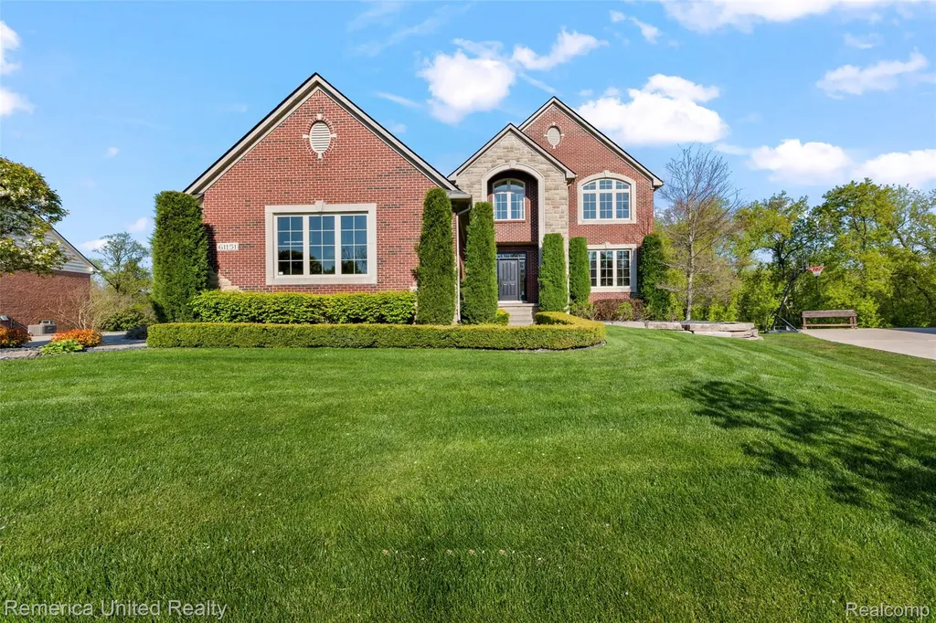 61151 Palomino Court Lyon Charter Township MI 48178
