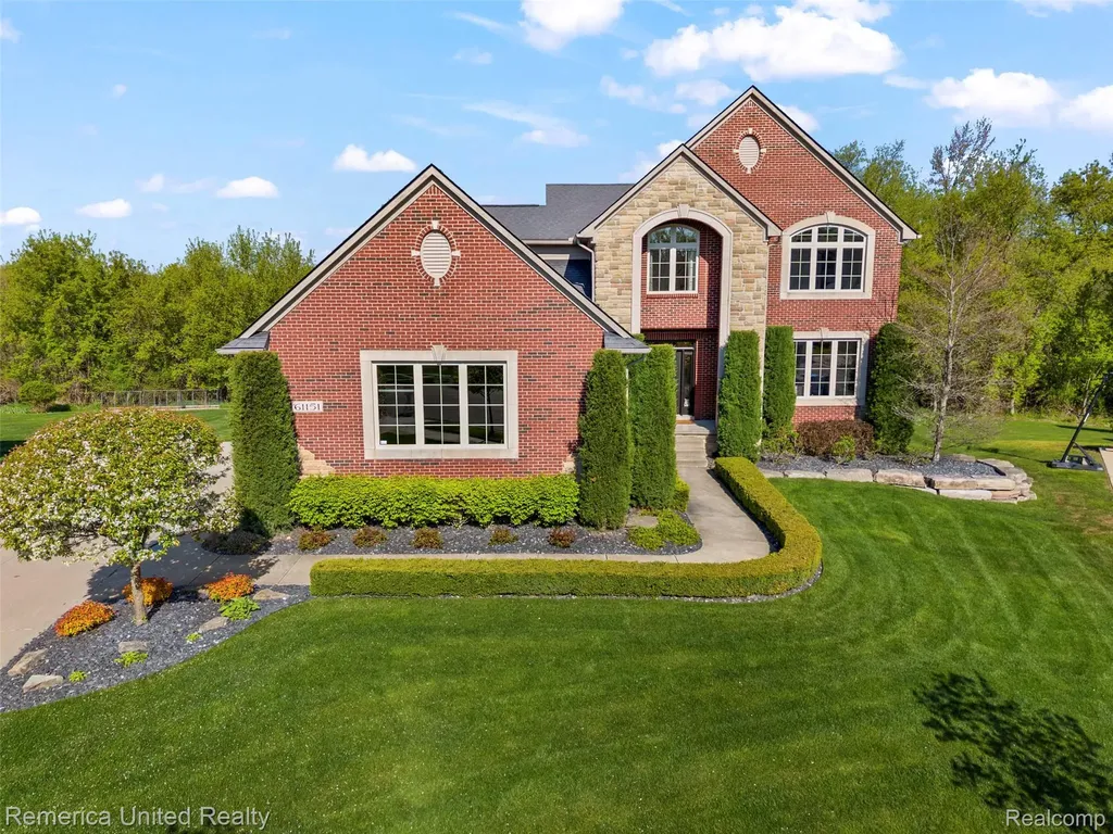 61151 Palomino Court Lyon Charter Township MI 48178