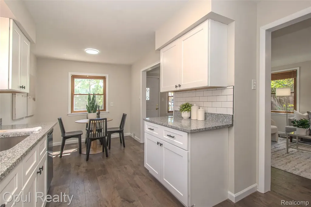 15204 Horger Avenue Allen Park City MI 48101