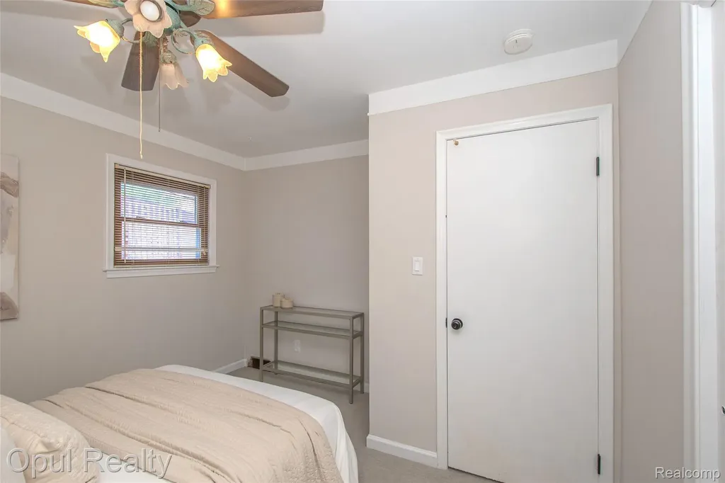 15204 Horger Avenue Allen Park City MI 48101