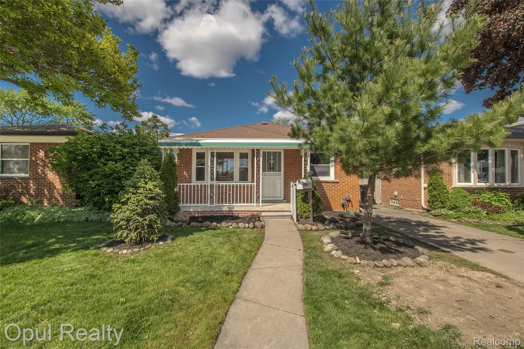 15204 Horger Avenue Allen Park City MI 48101