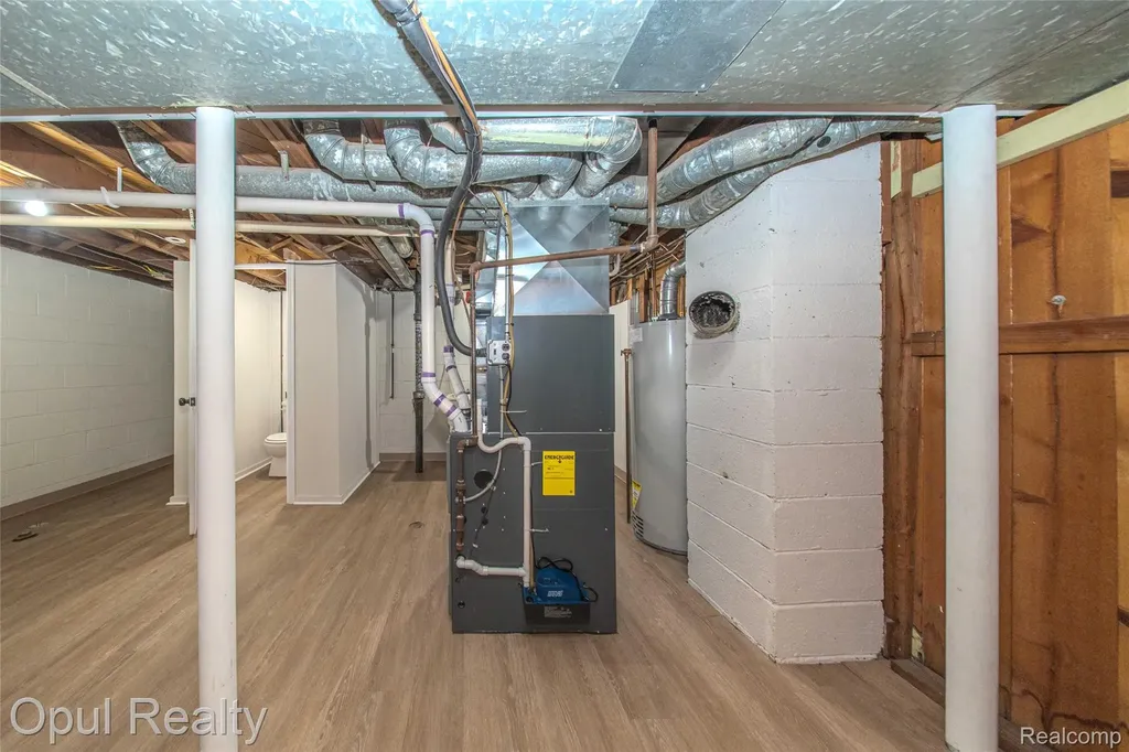 15204 Horger Avenue Allen Park City MI 48101
