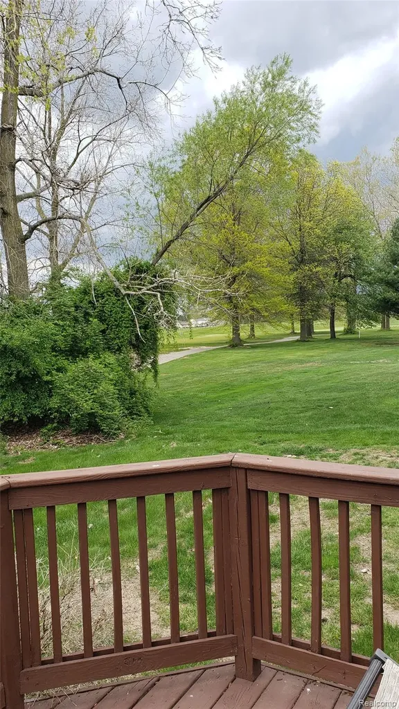 6196 Crystal Lake Drive Romulus City MI 48174