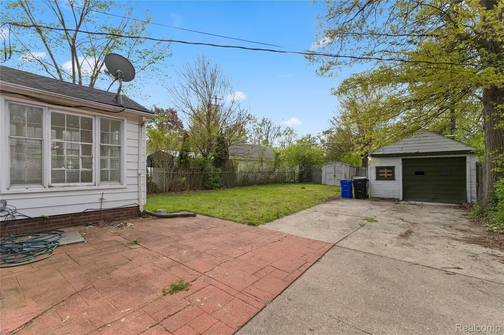11557 Rossiter Street Detroit City MI 48224