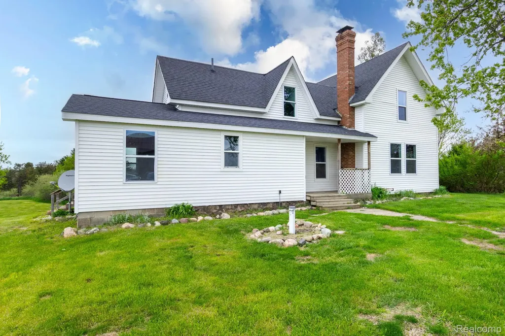 1545 N Van Dyke Road Goodland Township MI 48444