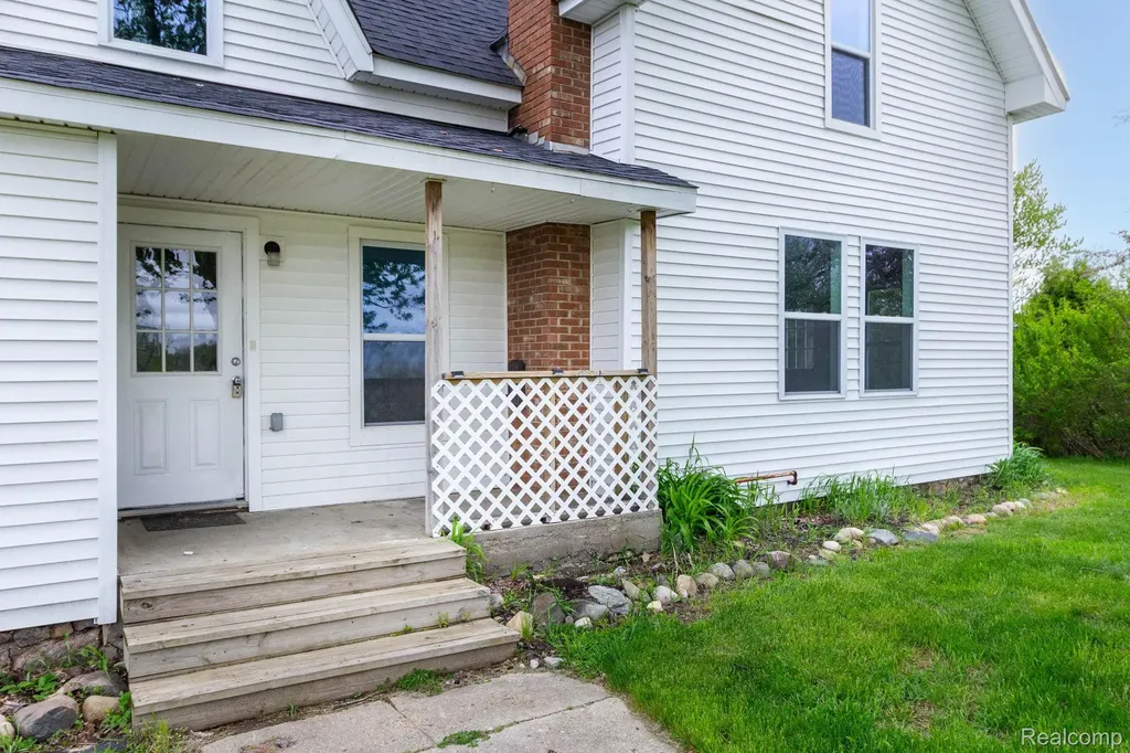 1545 N Van Dyke Road Goodland Township MI 48444
