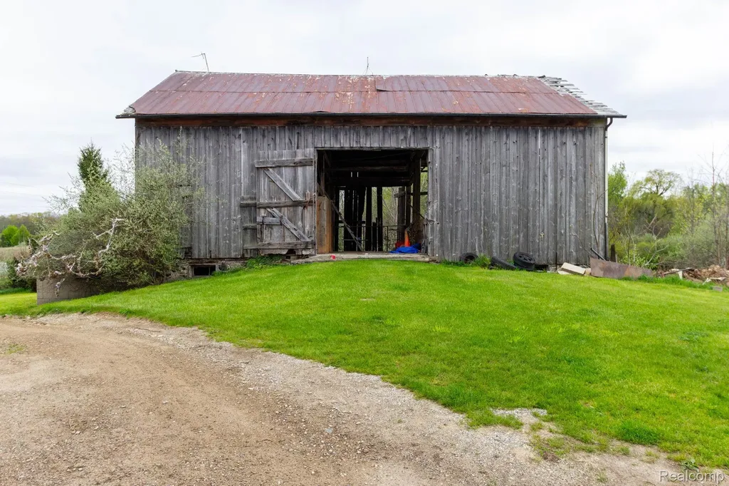 1545 N Van Dyke Road Goodland Township MI 48444
